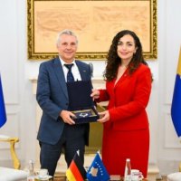 Rohde në takim lamtumirës me Vjosa  Osmani