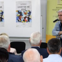 Botimi i romanit 'Udhëtimi në kohë' nga Jusuf Buxhovi mblodhi emra të njohur të botës letrare