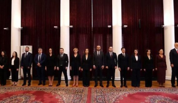 Janë betuar në Presidencë kabineti qeveritar 'Rama 4'