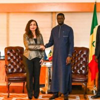 Vjosa Osmani takohet me presidentin e Senegalit