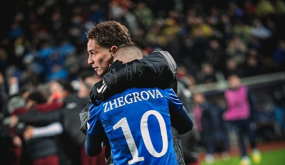 Yildiz publikon fotografi me Edon Zhegrovën