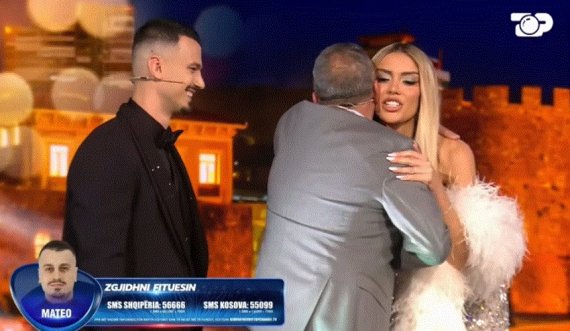 Ja momenti emocionues kur Mateo takoj babain e tij