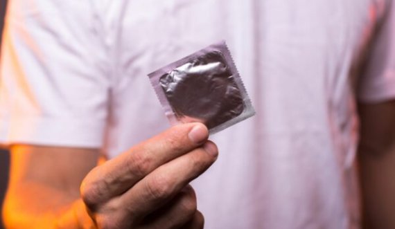 Paralajmërohet shtrenjtim i prezervativëve