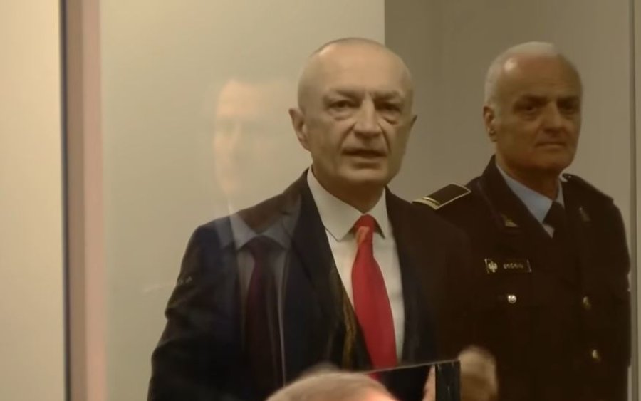 Ilir Meta brenda kafazit të xhamit: Proces i turpshëm 