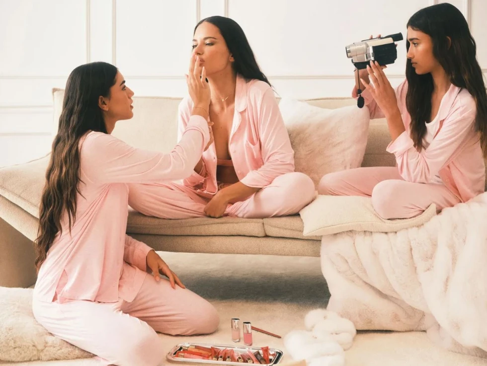 Adriana Lima flet për herë të parë për vajzat e saj