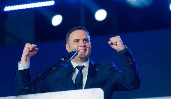 A u gjunjëzuan delegatët e LDK-së para Lumir Abdixhikut?