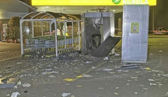 Hidhet në erë bankomati, autorët ikën