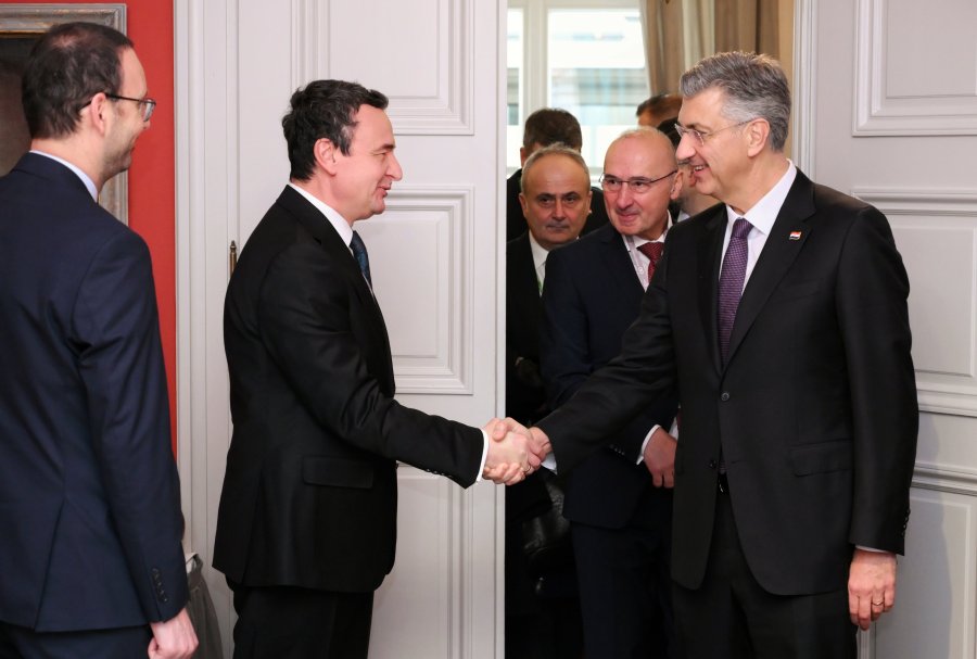 Plenkoviq njofton për takimin me Albin Kurtin