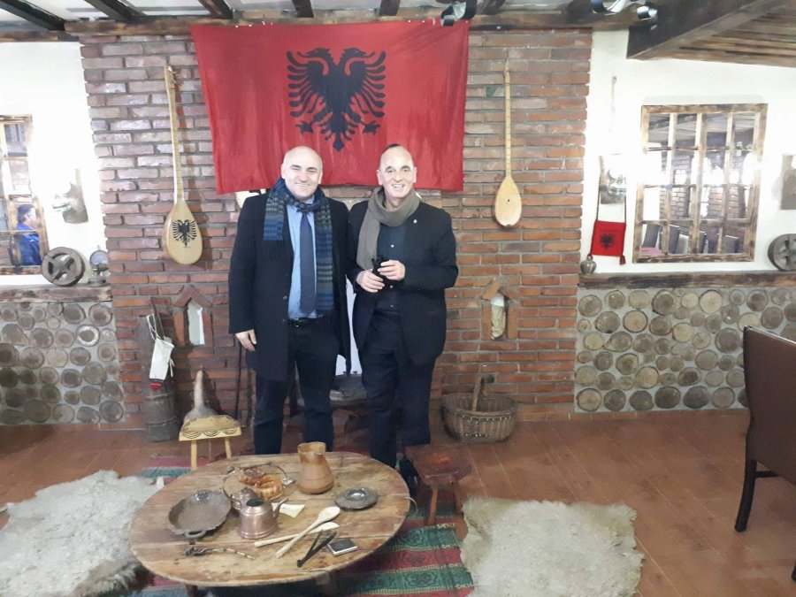 Oroshi Sulmet ndaj dr.don Shan Zefit dhe dr.Nusret Pllanës  janë sulme të orkestruara