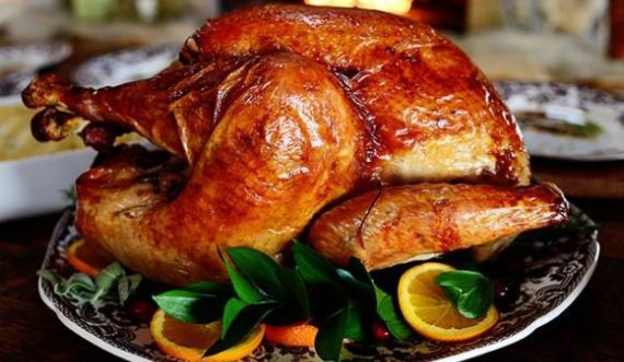 Recetë: Pulë e pjekur 