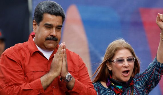 Ja ku ndodhen Nicola Maduro bashkë me gruan