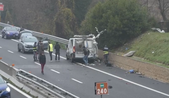 Grabitje si në filma, autorët marrin 400 mijë euro me para në mes të autostradës