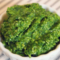 Recetë: Pesto me arrë dhe rukola