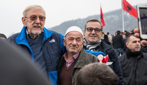 William Walker shpallet 'Qytetar i Përjetshëm i Shtimes'