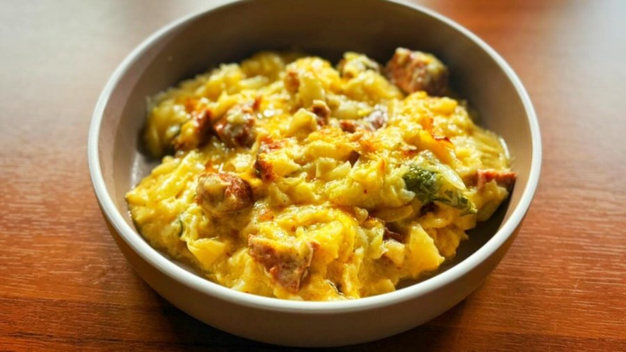 Recetë: Tavë me lakër dhe suxhuk