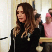 Postimi emocional i Victorias rikthen në vëmendje konfliktin 