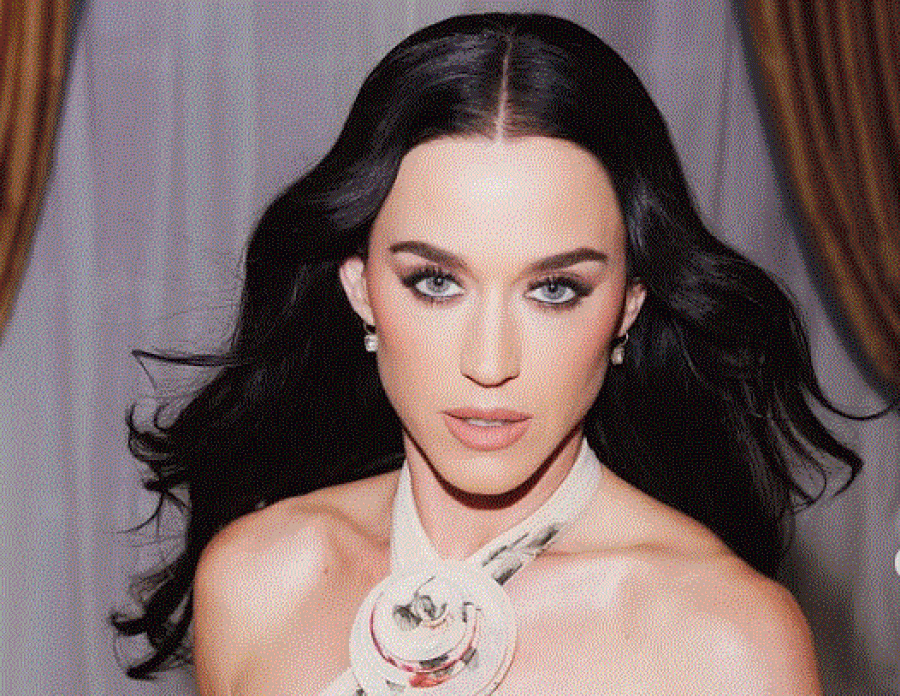 Katy Perry nga Madridi në Prishtinë