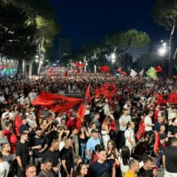Qarri: Protestë kundër kryeministrit