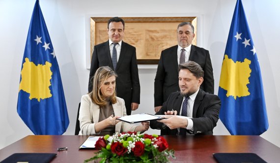 Kurti e Tërnava lidhin marrëveshje për rindërtimin e Xhamisë së Ibrit