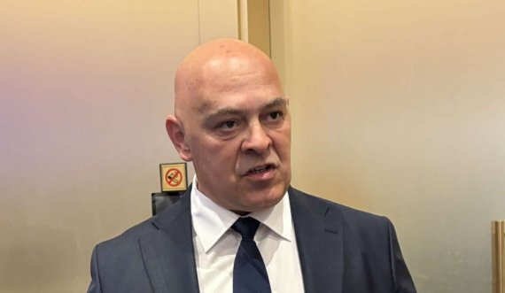 Gjini: Nuk ka vend për Fatmir Limajn në AAK