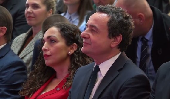 Osmani godet Kurtin: Çfarë ke folur me Vuçiçin dhe Lajçakun brenda një dhome? 