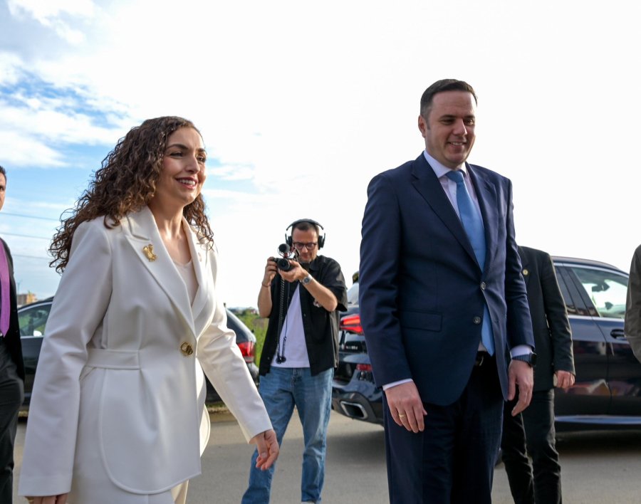 Rikthimi i Vjosa Osmanit në LDK fillimi i një fitoreje politike apo hyrje në një debakël zgjedhor?