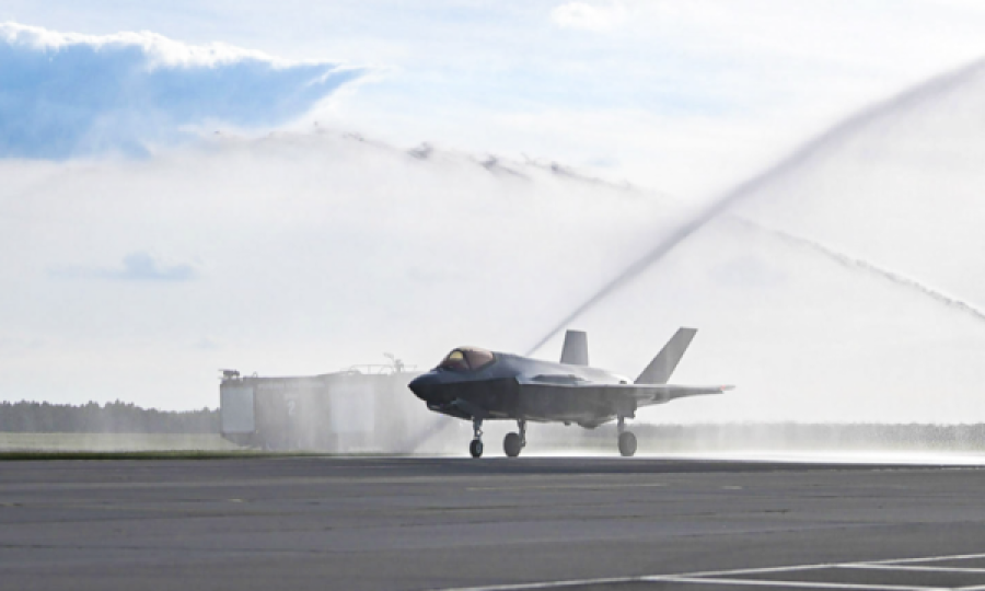 Mbërrijnë avionët e parë luftarakë F-35